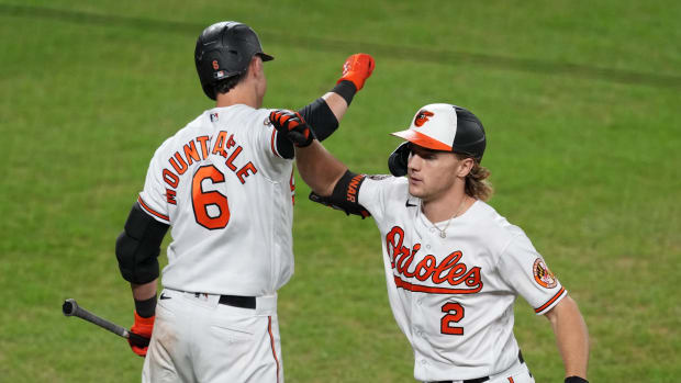 OriolesGunnarHendersonHRCelebrate